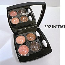 香奈兒  2024春夏最新款時尚圓領短袖T恤，絲光棉面料，上身涼爽，貼膚舒適，吸汗透氣，耐看又好穿，logo徽章定位印花，，型男必 NO28383 歷史價格詳細信息