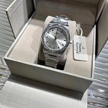 Vivienne Westwood 大土星別針 飾品 經典高級 鑲鑽土星胸針 星球元素 百搭西裝毛衣服裝配飾 歷史價格詳細信息