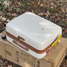 炒雞無敵小可愛??韓國ins學院復古FCMM同款刺繡字母糖果色毛茸茸拉鏈外套 秋冬連帽保暖外套 歷史價格詳細信息